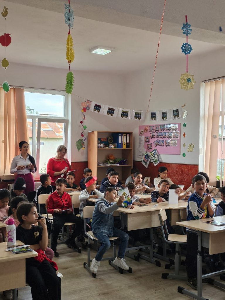 Read more about the article Workshopuri de educație ecologică în cadrul unităților școlare din cadrul Școlii Gimnaziale Pătroaia Vale, un pas concret pentru protejarea patrimoniului natural